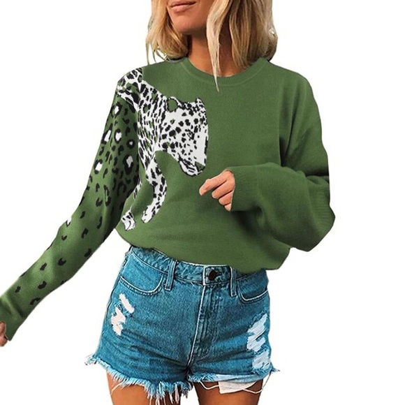 🐯NWT Cheetah Chic Pullover Sweater🐯 - Picture 6 of 6